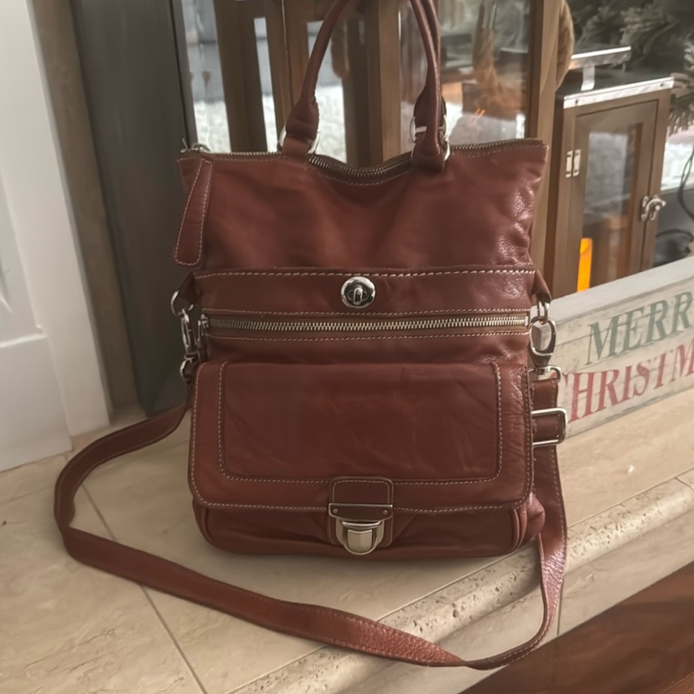 ROOTS, buttery, soft leather Crossbody bag